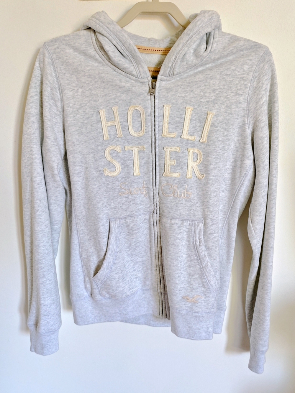 Hollister  Embroidered Zip Hoodie in Gray